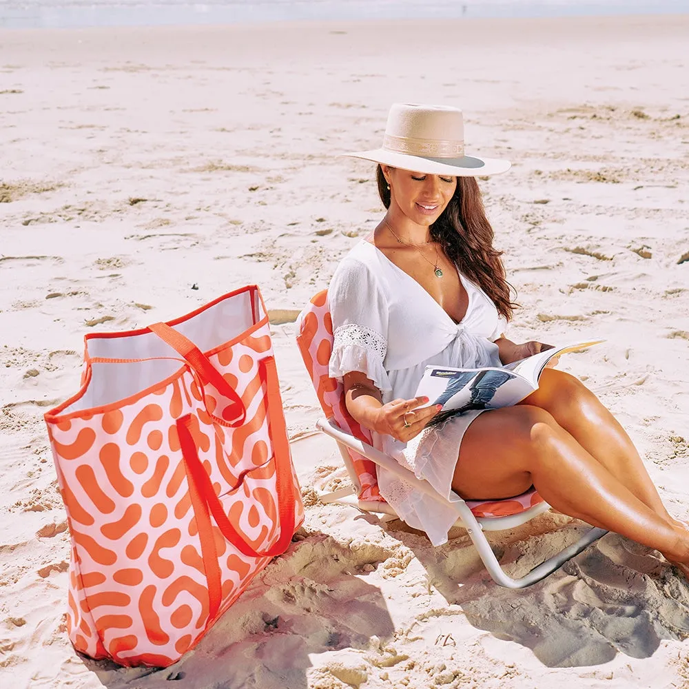 Deluxe Beach Chair - Red Squiggle