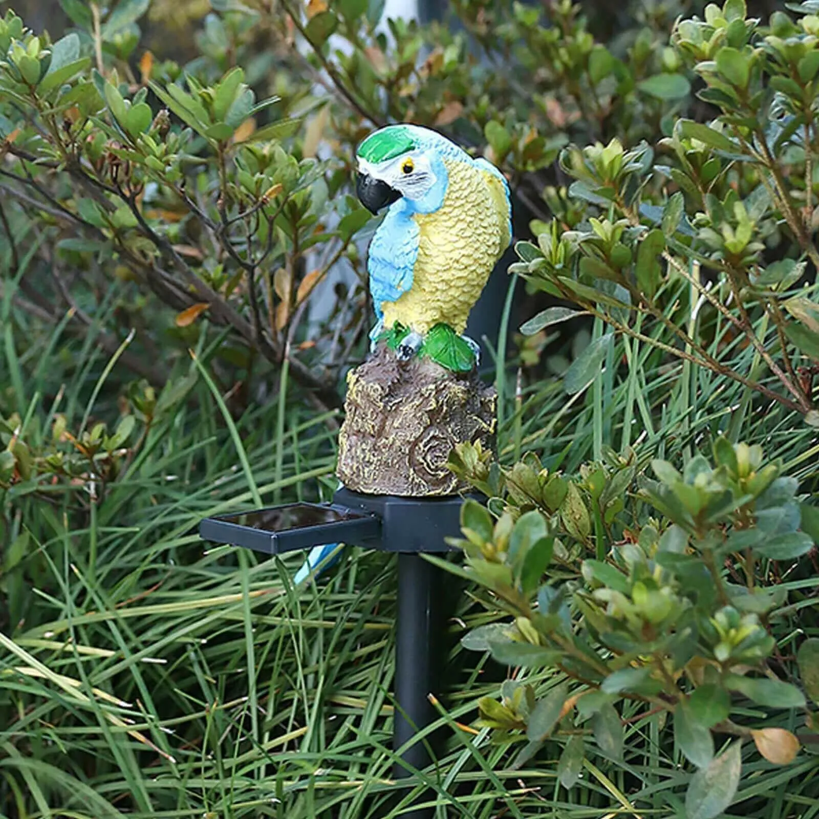 Solar Parrot light LED Outdoor Decor Lamp Parrot Sculpture Stake Lamp